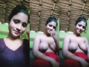 Desi Vlg Girl Shows Boobs